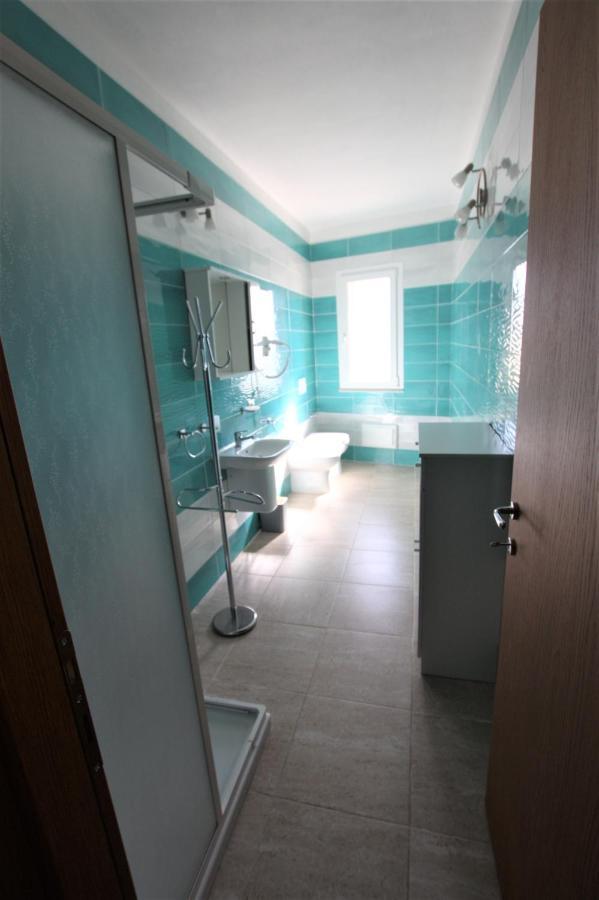 Apartment Shr *